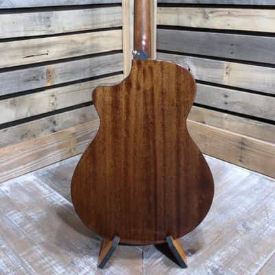 Used (2018) Breedlove Discovery Concerto CE Acoustic/Electric Guitar with Gigbag image 4