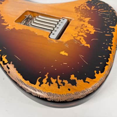 Fender Mike McCready Signature Stratocaster 2023 - Present 3-Color Sunburst Relic w/HSC image 14