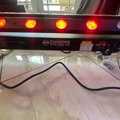 American DJ Sweeper Beam Quad LED image 1