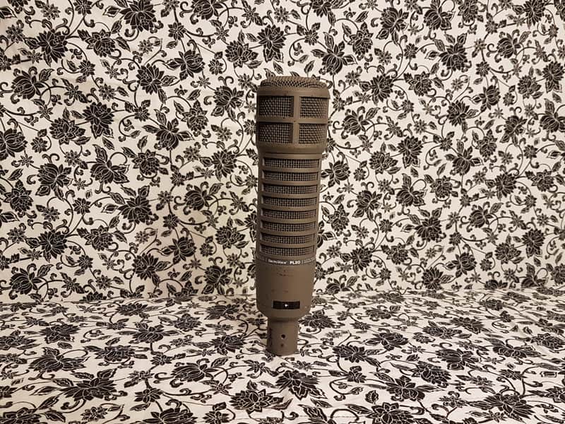 Electro-Voice PL20 Cardioid Dynamic Microphone image 1
