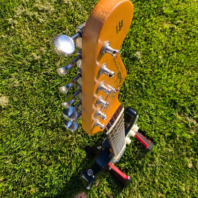 Fender Road Worn '60s Stratocaster with Rosewood Fretboard - Sunburst image 12