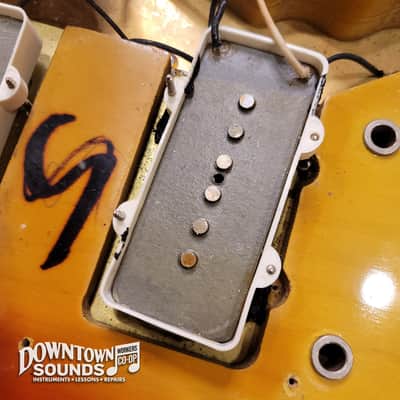 1966 Fender Jazzmaster with Fender OHSC - 3-Tone Sunburst, 8lbs image 20
