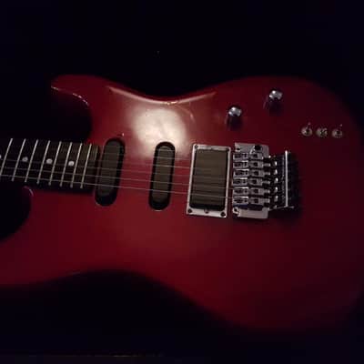 Modulus Black knife 1987 red image 2