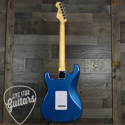 Mint Fender Standard Stratocaster - Aqua Marine Metallic Bild 6
