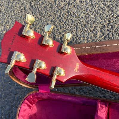 Gibson CustomShop, Les Paul Custom III, Translucent Red, 2010s image 13