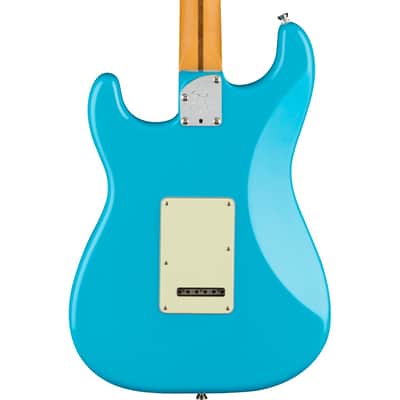 Fender American Professional II Stratocaster - Maple Fingerboard, Miami Blue image 3
