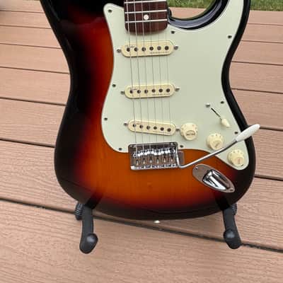 Fender Classic Player '60s Stratocaster With Hard case image 7