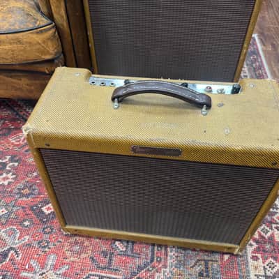 Fender Vibrolux 5F11 Narrow Panel 10-Watt 1x10" Guitar Combo 1960 - Tweed image 2