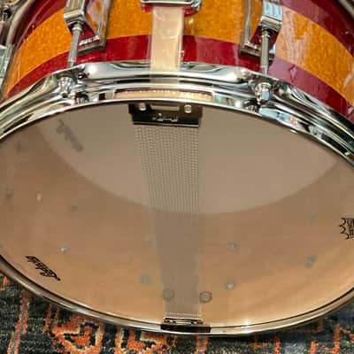 Ludwig 6.5” x 14” Classic Maple Snare Drum - Tri-Band Red & Gold Sparkle image 6