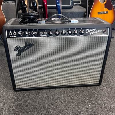 Fender '65 Deluxe Reverb Reissue 22-Watt 1x12" Guitar Combo 1994 - Present - Black image 1