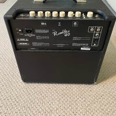 Fender Fender Rumble 40 Bass Combo (V3) – 40W 1x10 2019 - Black Tolex Silver and Grey Grill image 2