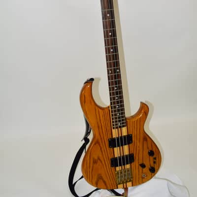 Vintage Aria Pro II SB-900 Bass with Original Case Bridge pickup bad with only one coil functioning image 2