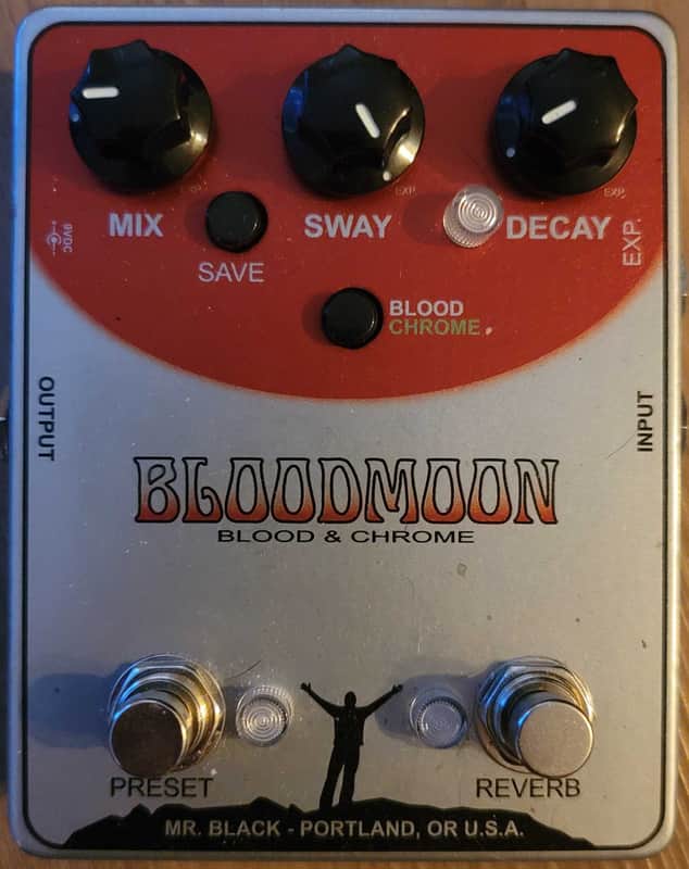 Mr. Black Bloodmoon Blood & Chrome