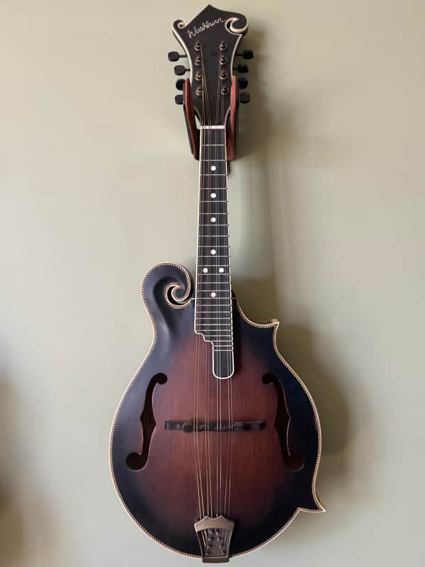 Washburn M118SWK Bluegrass Series F-Style Florentine Cutaway Mandolin