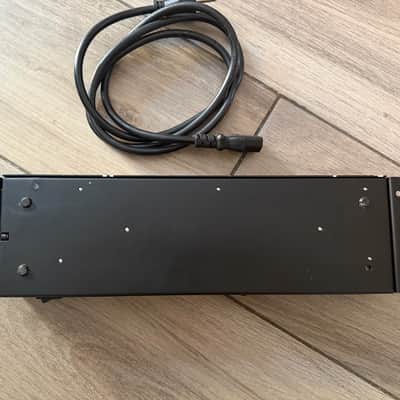 MXR MC403 Power System 2010 - Present - Black image 3