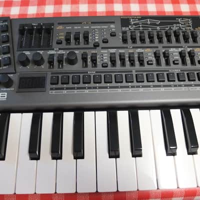 ROLAND JD-08 avec clavier image 2