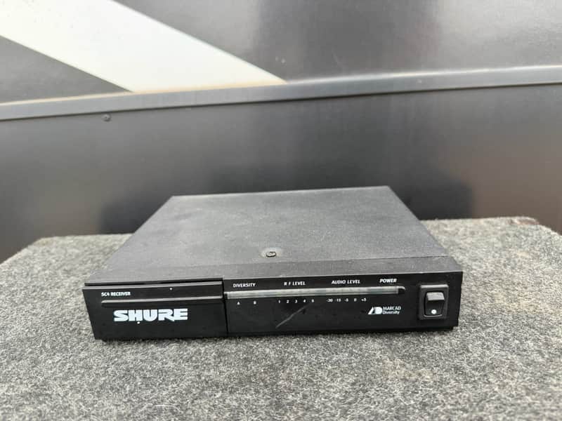 Shure SC4-CC Wireless Microphone Receiver Tested and Working UNIT ONLY image 1