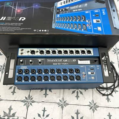 Soundcraft Ui24R 24-Channel Digital Mixer/USB Recorder with Wireless Control image 1