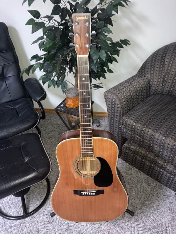 Yamaki ay376s mid 70’s - gloss image 1