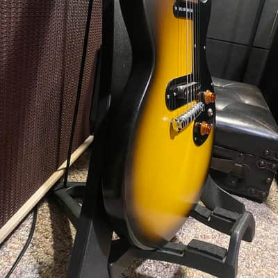 Gibson Melody Maker 2008 Vintage Sunburst image 3
