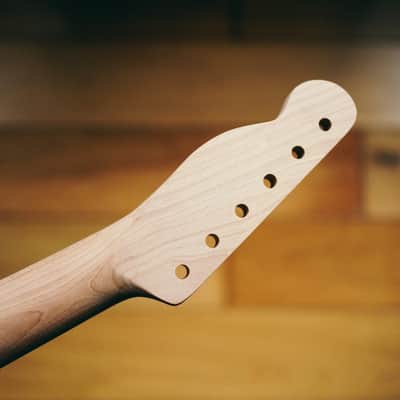 Telecaster Neck – Roasted Maple & Rosewood | Unfinished | 21 Frets | Bone Nut image 3