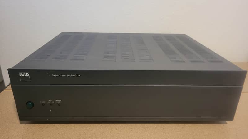 Vintage Stereo Power Amplifier NAD 214 1995