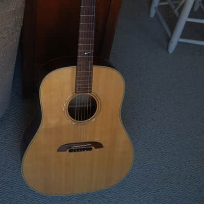 Alvarez - Yairi DY-40  Sweet Playing Guitar image 1