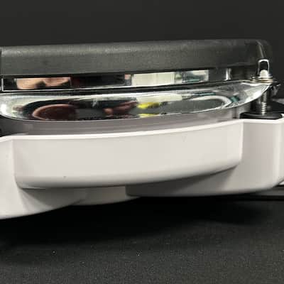 Roland PD-80R V-Pad 8" Single Zone Mesh Drum Pad & MDH Standard Mount - White image 5