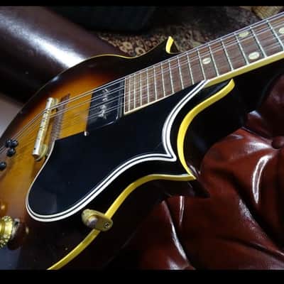 Gibson EM-200 Electric Mandolin 1957 - Sunburst image 1