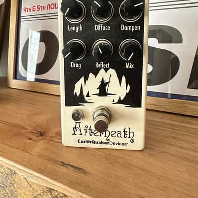 EarthQuaker Devices Afterneath Otherworldly Reverberation Machine
