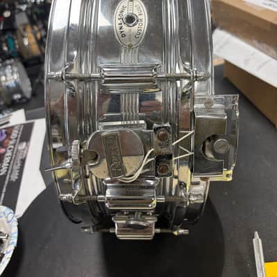 Rogers vintage "Dynasonic" 5 1/2x14 snare drum late 60's early 70's - chrome image 6