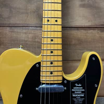 Fender American Pro Classic Tele Butterscotch Blonde w/bag image 7