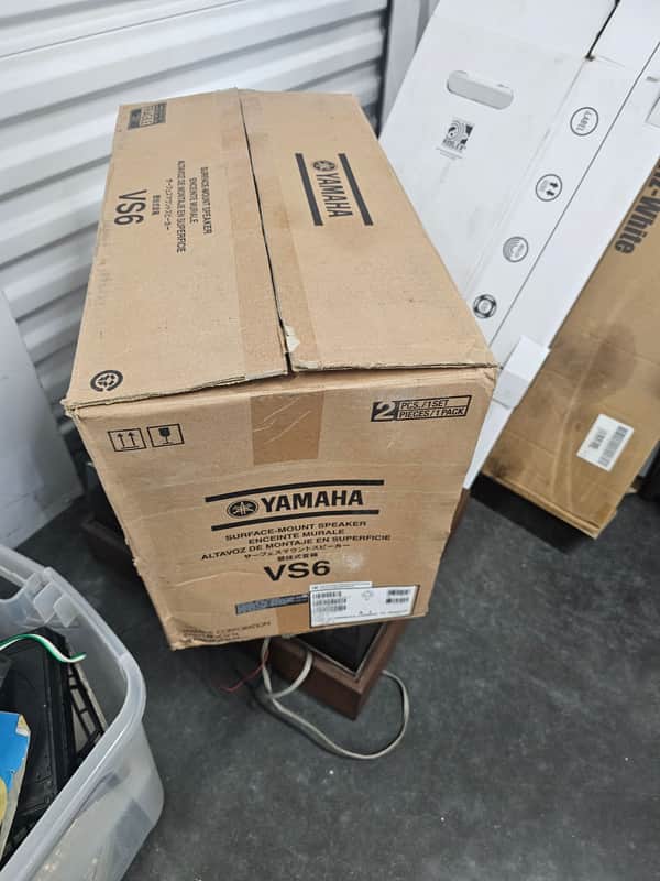 Yamaha out door speaker  open box Vs6