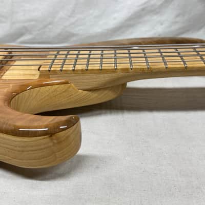 Skjold Wyvern David Dyson Signature Model #3 of 25 5-string Bass image 13