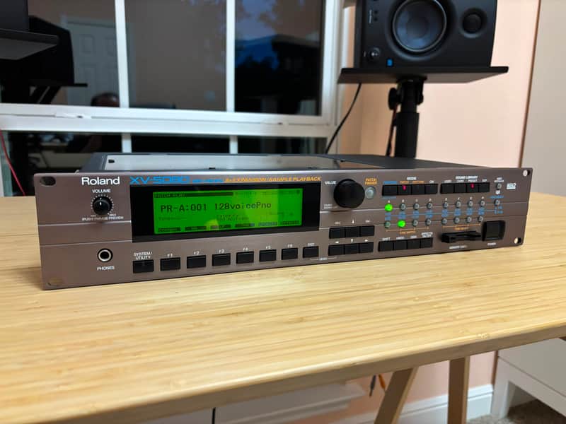 Roland XV-5080 128-Voice Synthesizer Module image 1