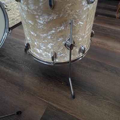 Coronet Deluxe Five Piece Drumkit 1960s image 18
