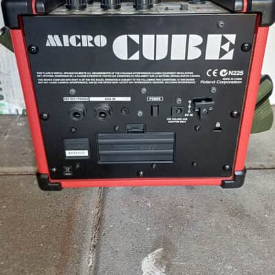 Roland Micro Cube 2-Watt 1x5" Guitar Combo 2004 - 2014 - Black imagen 2