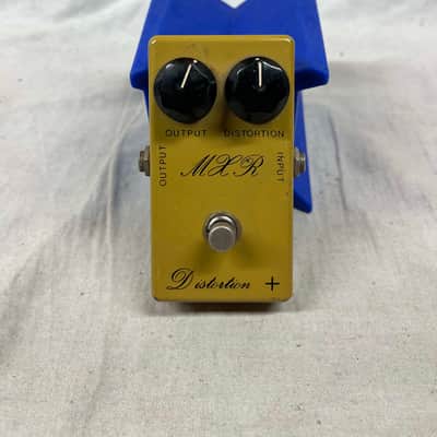 MXR Script Logo MX-104 mx104 Distortion+ distortion + Plus Pedal - pots date to 1977 - missing bottom plate image 2