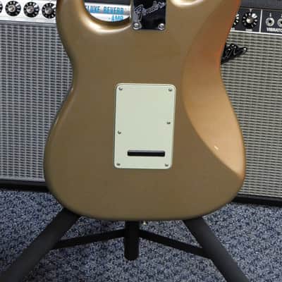Fender American Professional Classic Stratocaster 2025 - Faded Firemist Gold image 6