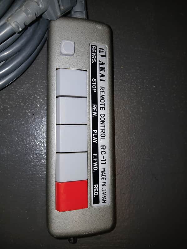 Akai RC-11 Remote Control! Like New! Vintage! RC-11 1970s - Grey/red