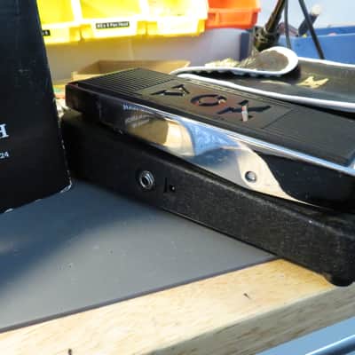 Vox V847 Wah Wah Pedal with 9V Jack 2007 - Present - Black / Chrome image 4