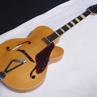 Gretsch G100CE semi-hollow body electric GUITAR used - w/ Case image 3
