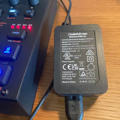 Elektron Syntakt 12 Track Drum Computer & Synthesizer 2022- Present - Black image 10