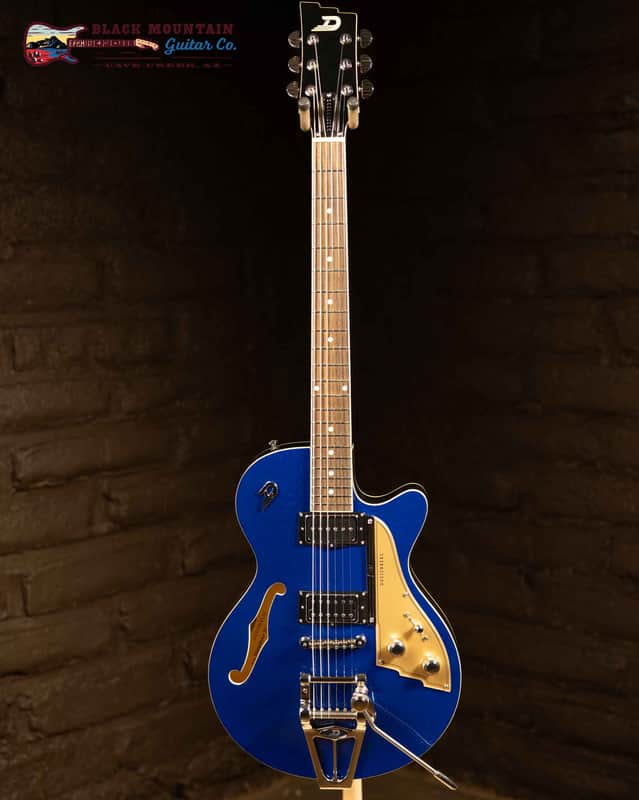 Duesenberg Starplayer TV 2025 - Blue Sparkle image 1