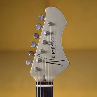 New Novo Voltur J - Fralin P-90s – Inca Silver image 5