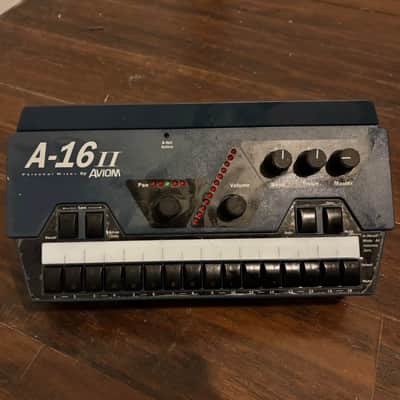 Aviom A-16II Personal Mixer 2010s - Blue image 1