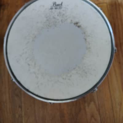 Pearl Export Series 1980s drumkit w/ hardware & two cymbal & Hi hat stands. No cymbals included image 3