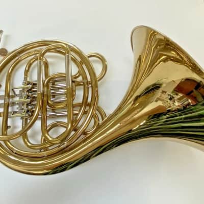 Very Clean Used Holton H602 Single F French Horn in Yellow Brass, Lacquered; with Case,Mouthpiece image 9