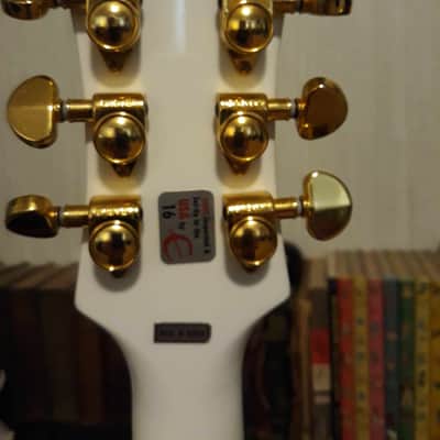 Epiphone Les Paul Custom Pro 2004 Alpine White with SKB TSA hard case image 4