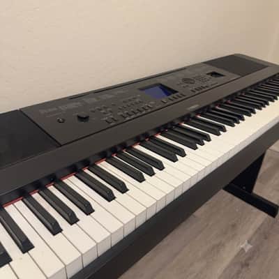 Yamaha DGX-660 Arranger Piano - Black